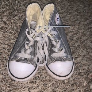 Size 8 silver converse